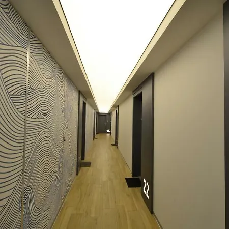 Lucky Ship Center * 그디니아